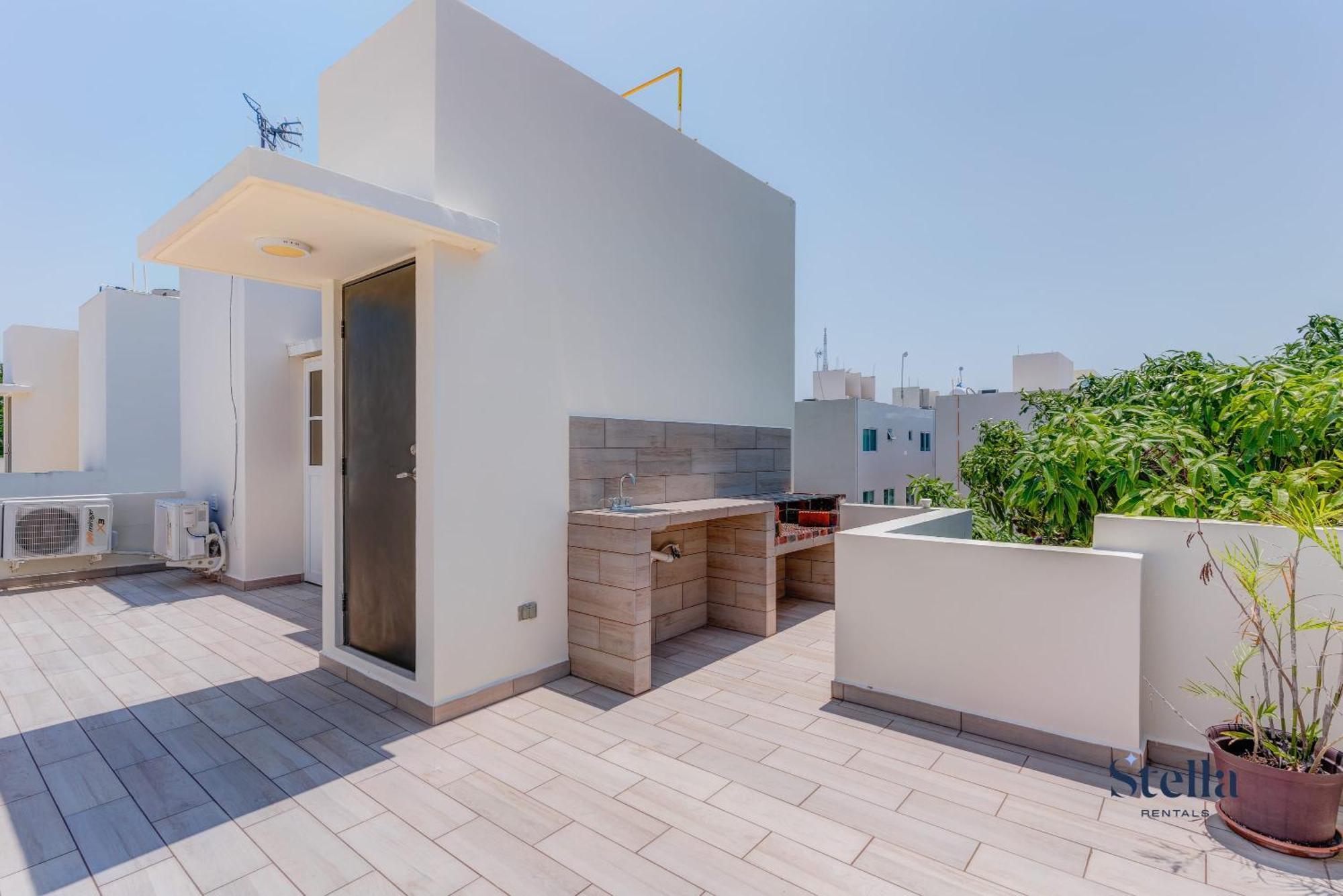 Private Roof With Bbq Shared Pool And Playground Apartamento *